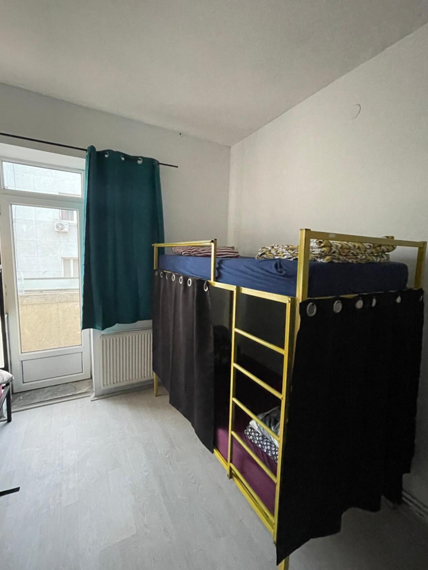 Newborn Center Hostel All Day Free Coffee Приштина Екстер'єр фото
